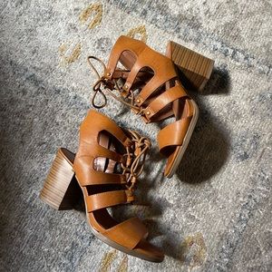 Block Heel Tie Up Sandals